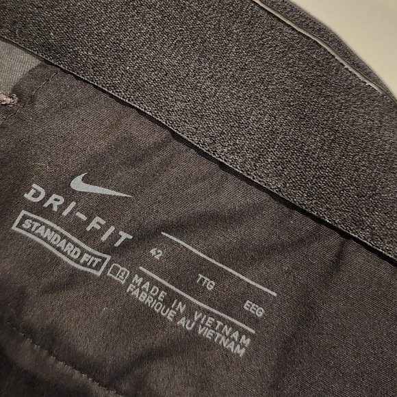Nike Men's Dri-Fit UV Sun Protection Chino 8" Golf Shorts Dark Smoke‎ Grey sz 42 - Picture 6 of 11